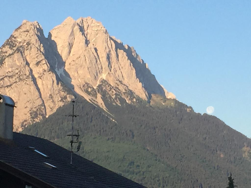 Ferienwohnung Franziska Garmisch-Partenkirchen Bilik gambar